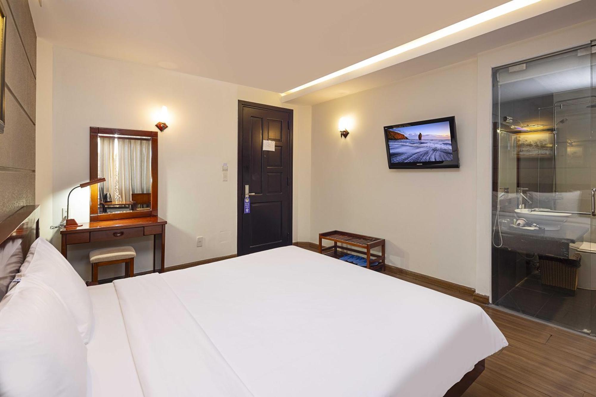 Wintersea Hotel Нячанг Экстерьер фото